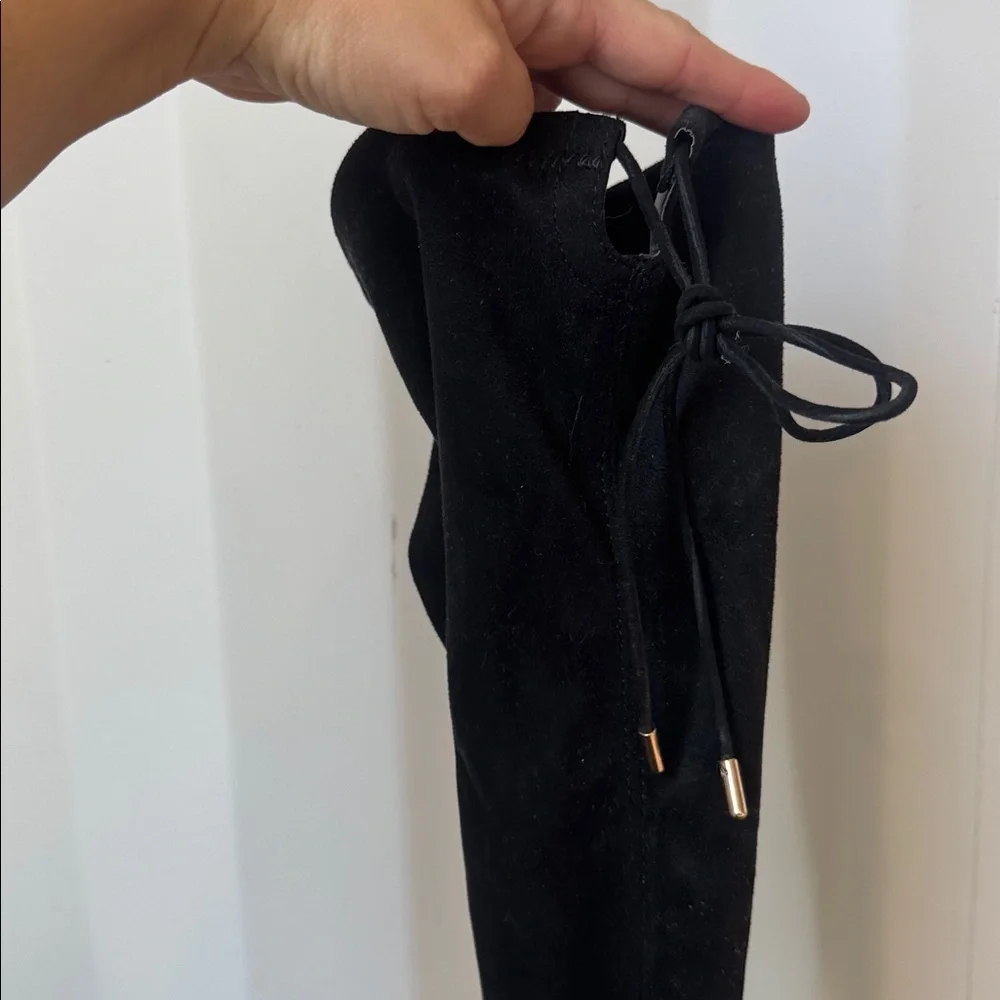 Black Women's Knee-High Boots